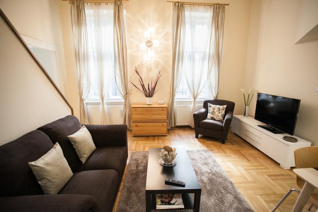 Agora Apartment Budapest Ngoại thất bức ảnh