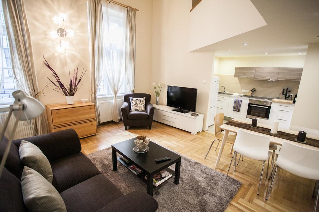 Agora Apartment Budapest Ngoại thất bức ảnh